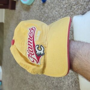 Calgary Flames yellow hat vintage hockey